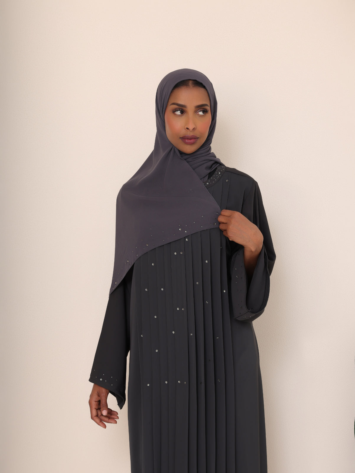 The Slate Pleat & Starfire Abaya
