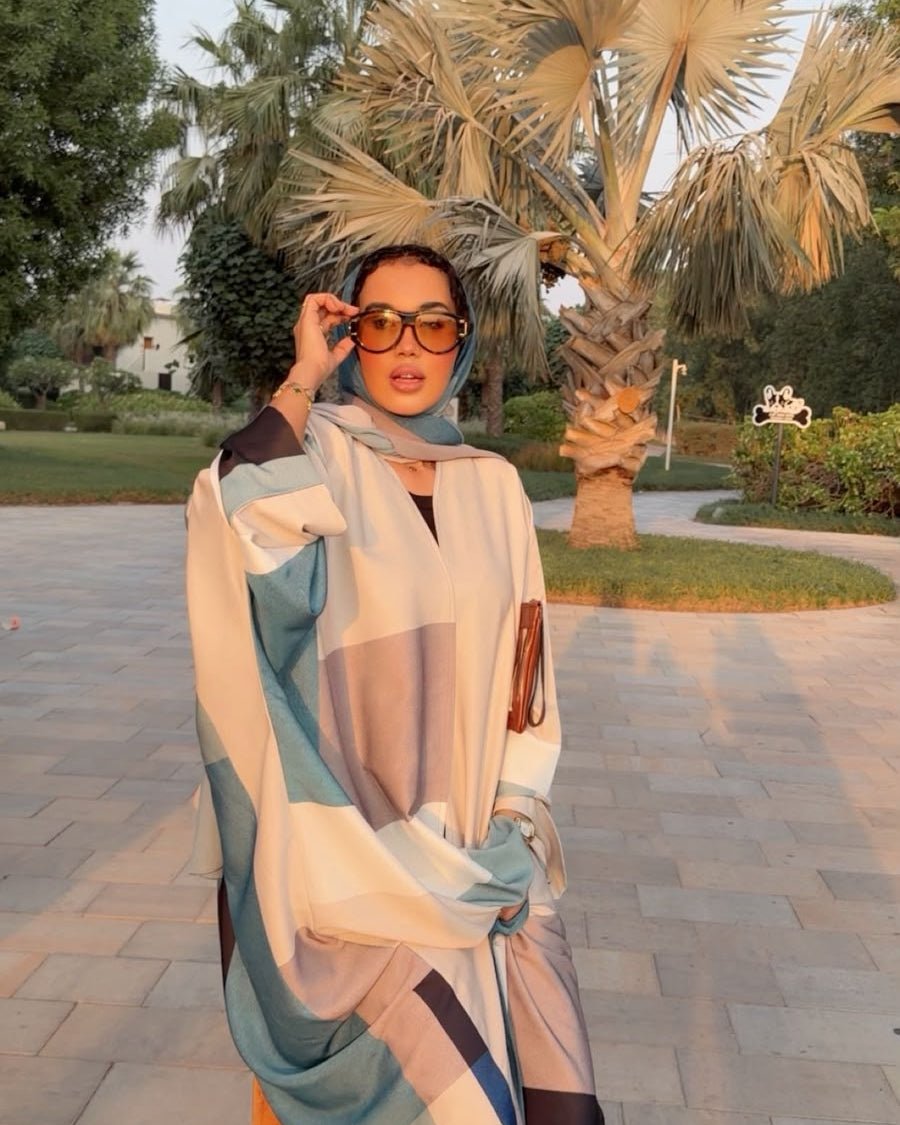 Riviera Colour Block Abaya - Ramsam Boutique